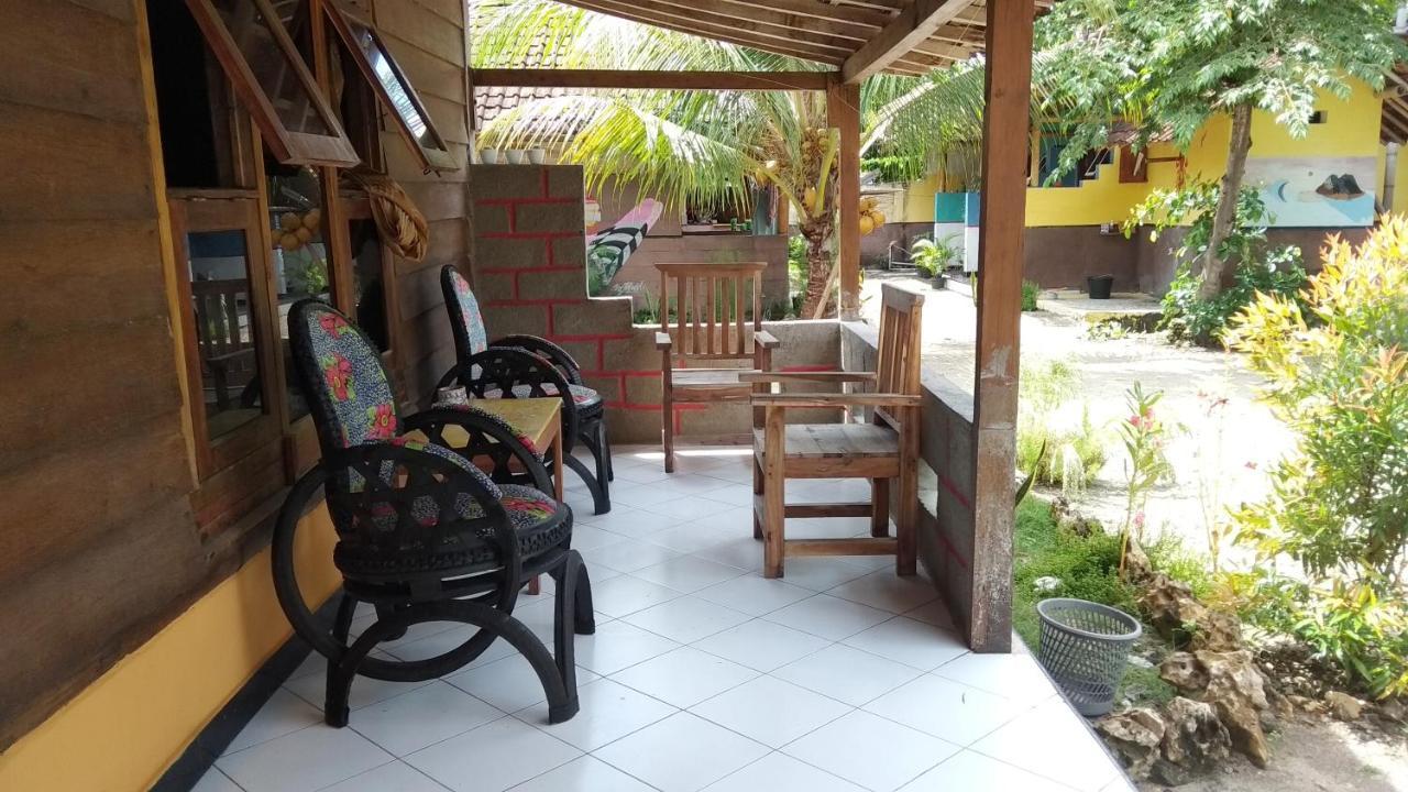 Harry'S Ocean House Watukarung Homestay Kalak Zewnętrze zdjęcie