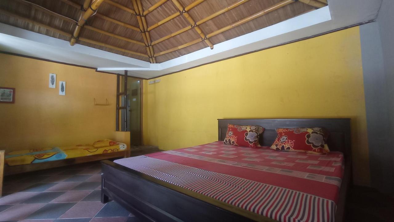 Harry'S Ocean House Watukarung Homestay Kalak Zewnętrze zdjęcie
