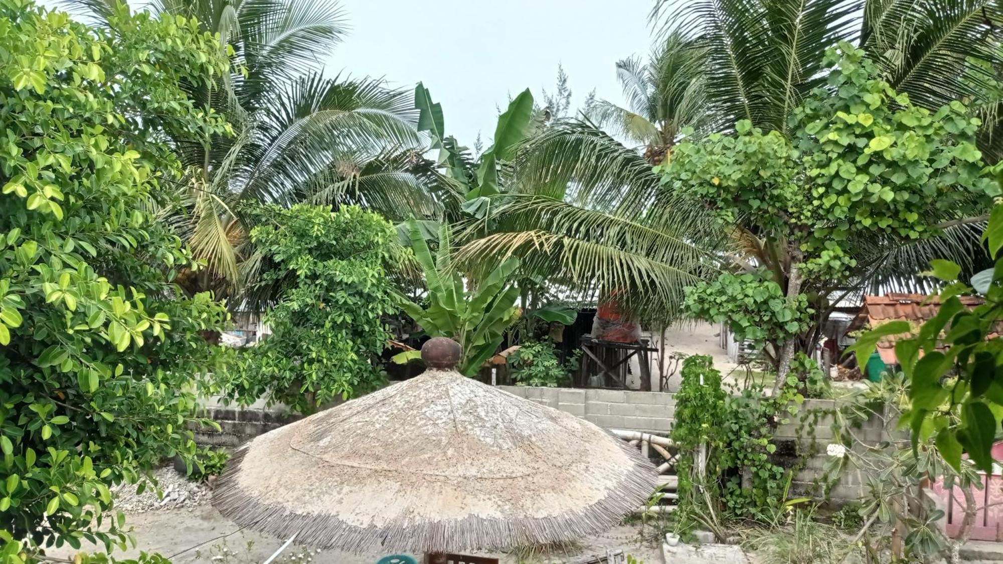 Harry'S Ocean House Watukarung Homestay Kalak Pokój zdjęcie