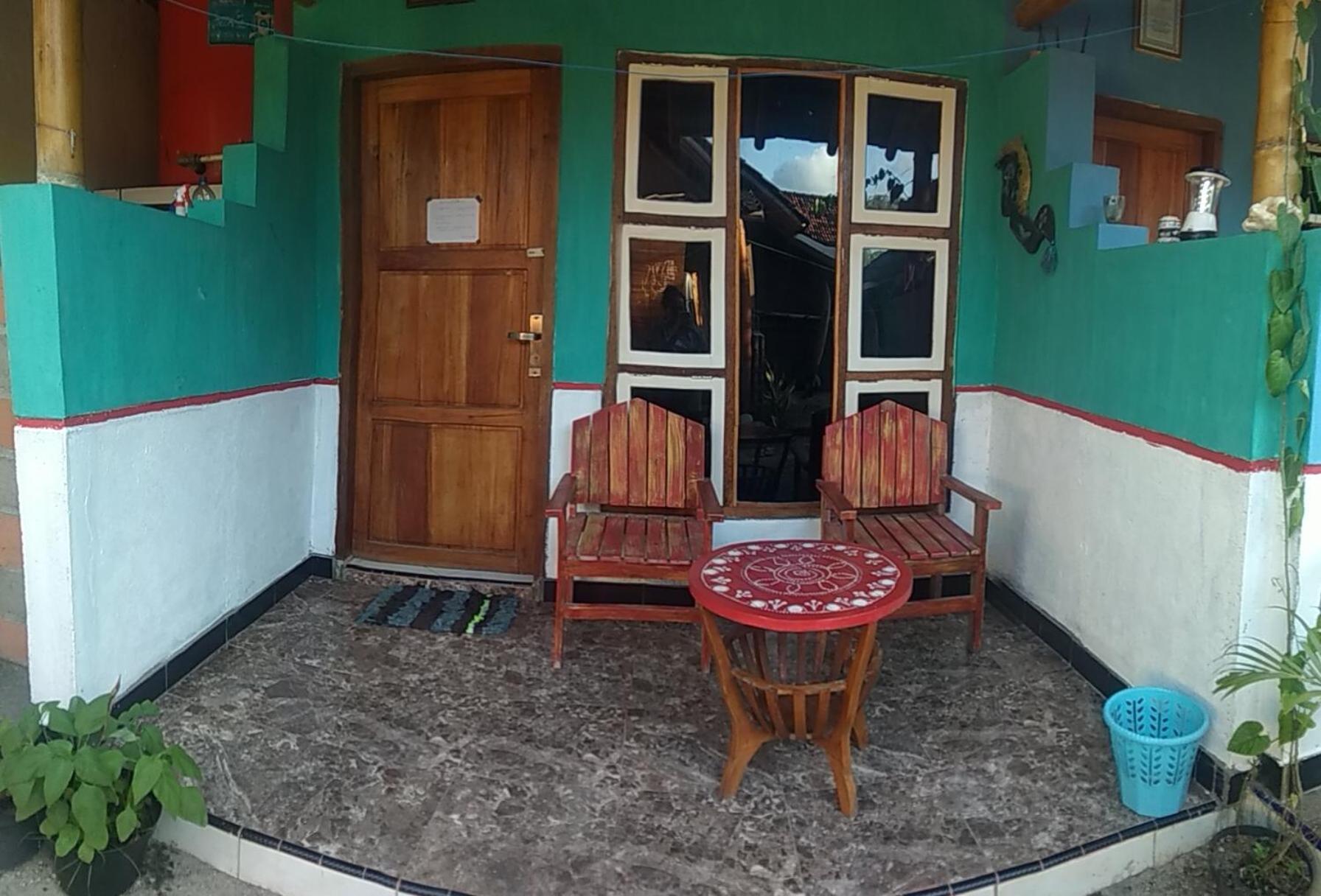 Harry'S Ocean House Watukarung Homestay Kalak Pokój zdjęcie