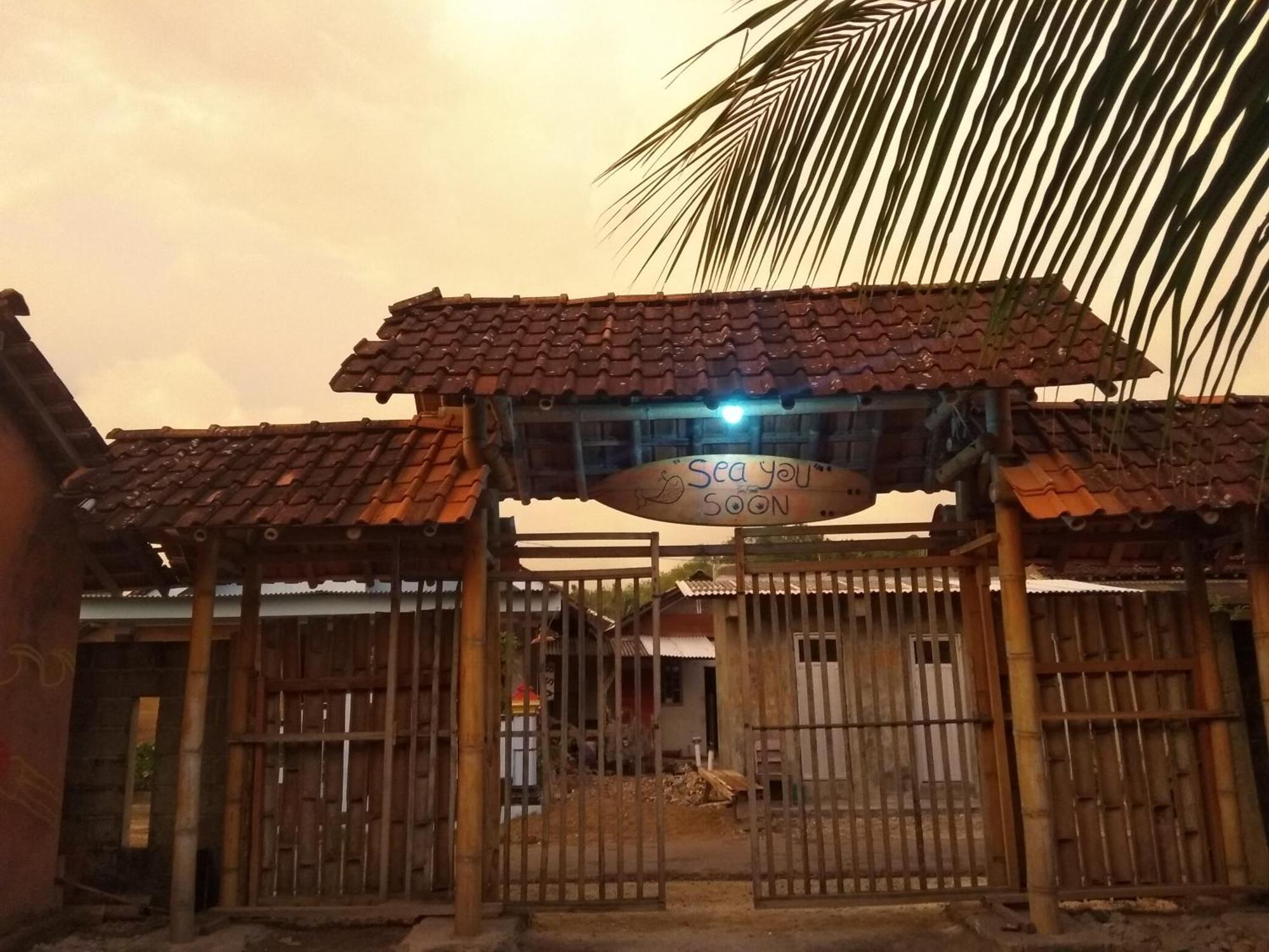 Harry'S Ocean House Watukarung Homestay Kalak Zewnętrze zdjęcie