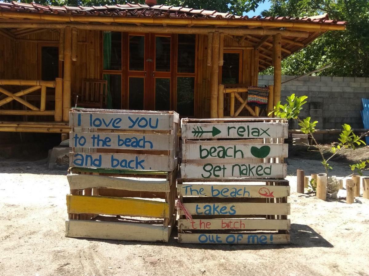 Harry'S Ocean House Watukarung Homestay Kalak Zewnętrze zdjęcie